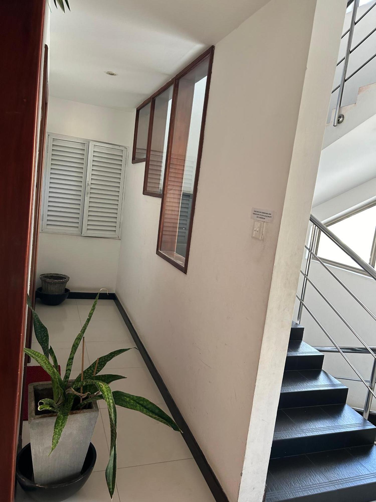 Luxurious Sea View Apartment In Wellawatte Colombo Exterior photo