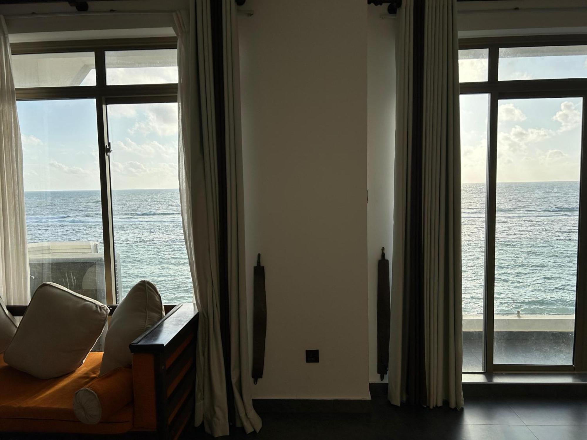 Luxurious Sea View Apartment In Wellawatte Colombo Exterior photo